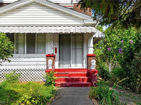 3rd image of 618 Lee Ave