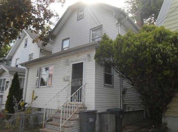1st image of 13 McAllister Pl