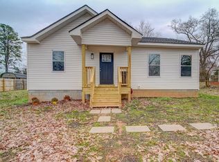 111 White Oak Rd, Spartanburg, SC 29301