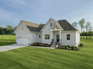 594 Double Eagle Dr, Summertown, TN 38483