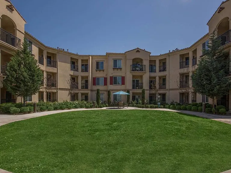 Monaco 55+ Apartments — Photo 1