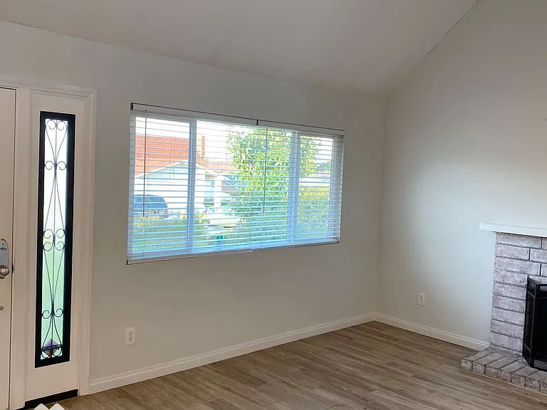 8239 Water View Ct — Photo 5