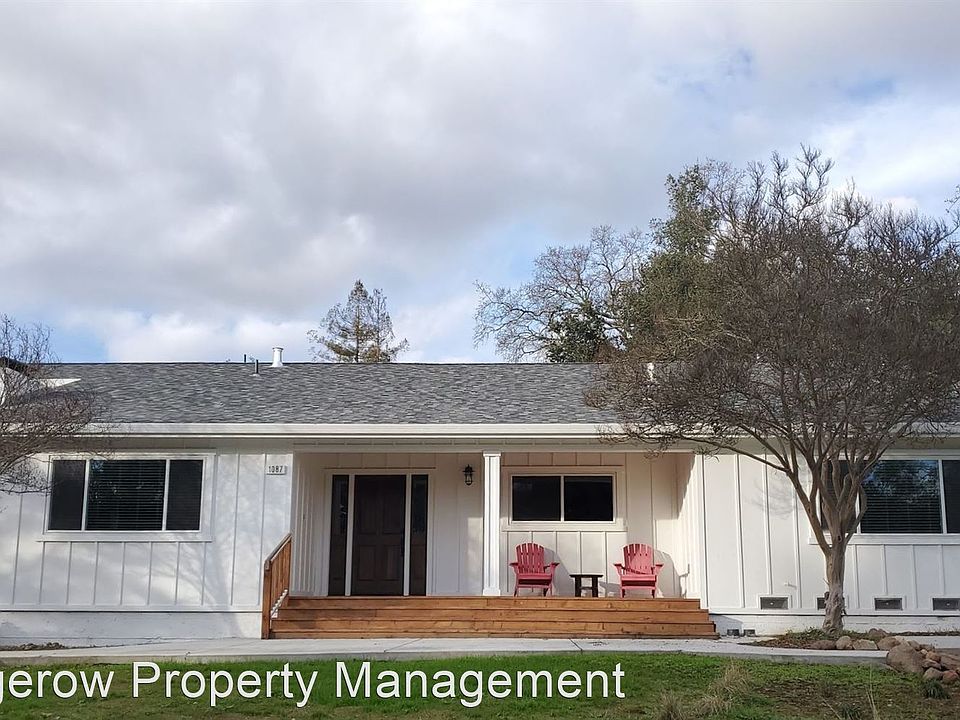 1st image of 1087 La Grande Ave
