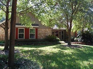 25519 Old Carriage Ln, Spring, TX 77373