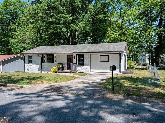 4th image of 100 Pine Cir