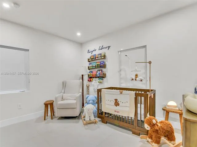 241 W 48th St — Photo 7