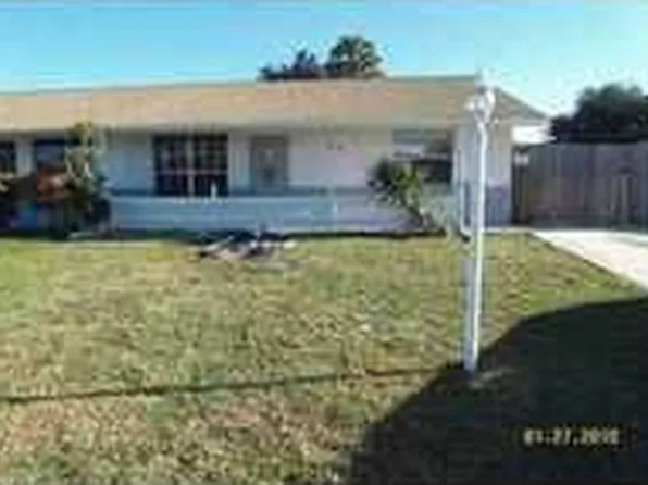 44 SE Mead Pl, Stuart, FL 34997