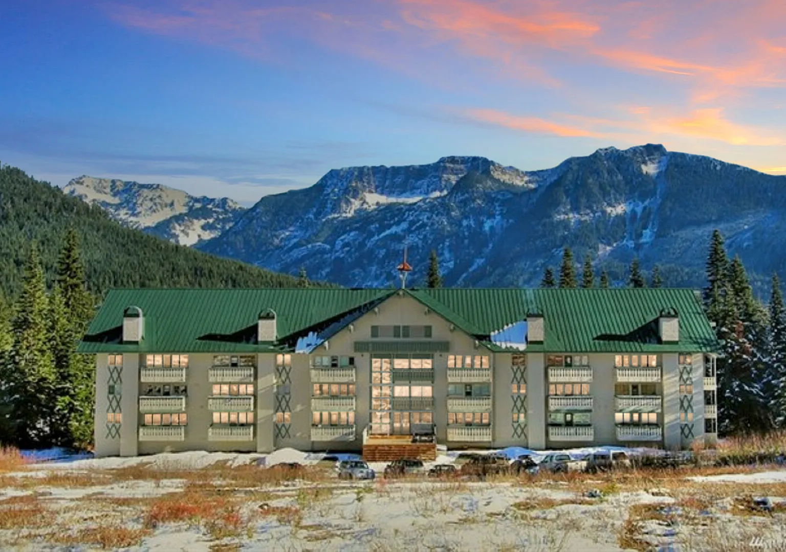 Snoqualmie Pass Furnished Mountain View Condo — Photo 1