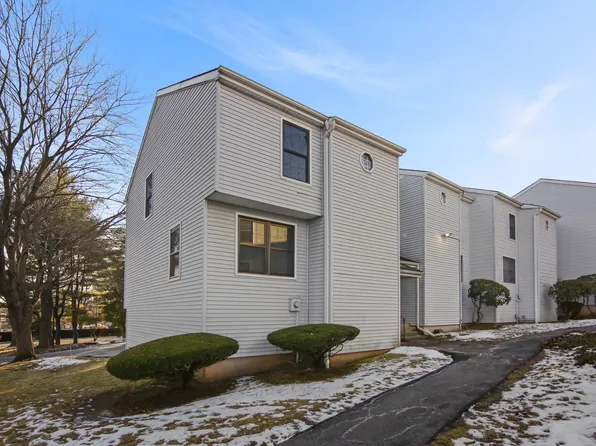 14 Horizon Hill Road #14, Newington, CT 06111