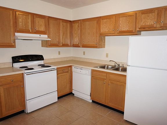 5th image of 4500 Kanawha Tpke APT 12