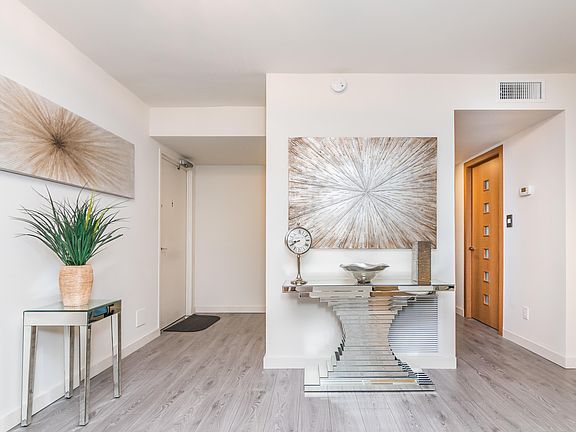 4th image of 1224 S Peninsula Dr APT 306