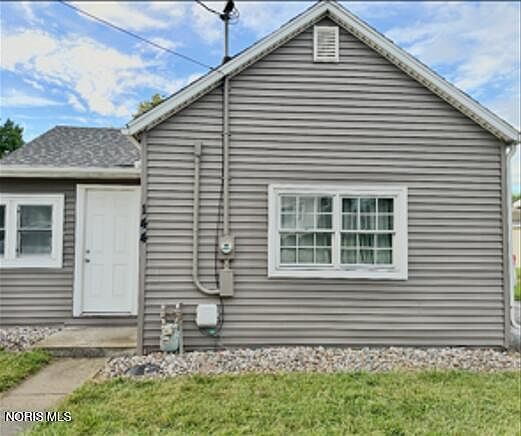 1st image of 144 E Foulke Ave
