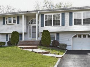18 Glendale Rd, Flanders, NJ 07836