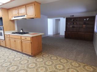 5695 Blythe St, Highland, CA 92346