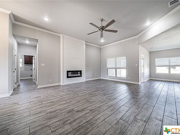 4th image of 108 Chantry Ln