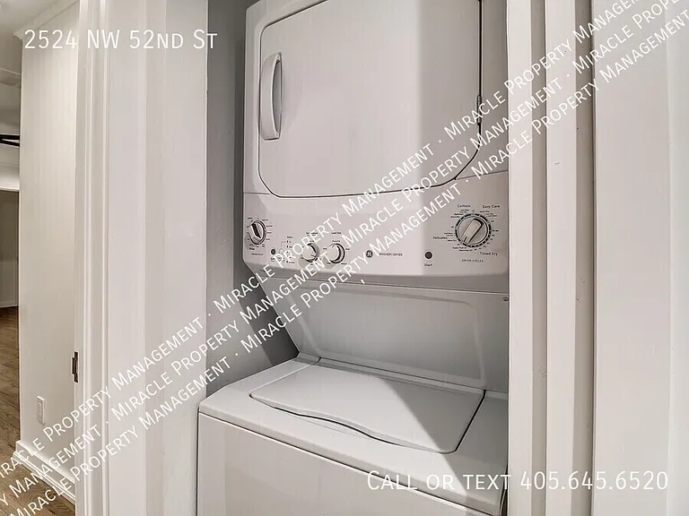 2524 NW 52nd St — Photo 45