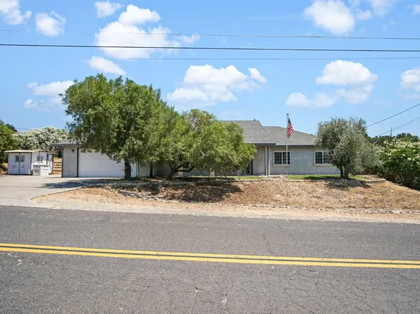 2405 Berkesey Dr, Valley Springs, CA 95252