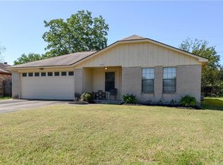 3310 Dallis Dr, College Station, TX 77845