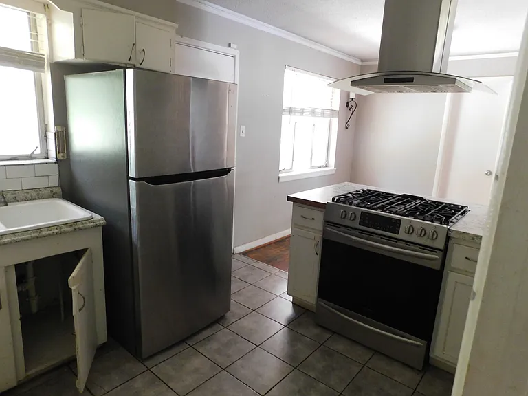 29 Barbara Dr — Photo 5