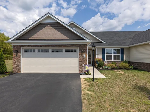 97 S Peak Dr, McGaheysville, VA 22840