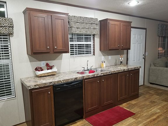 OPEN KITCHEN