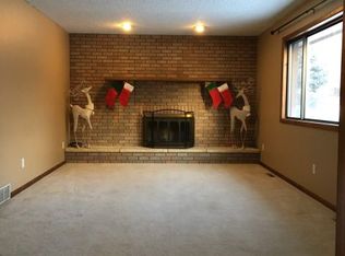442 Shamrock Ln, Billings, MT 59105