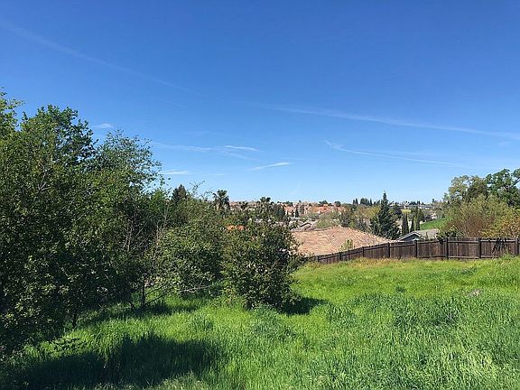 5th image of 5486 Portola Cir