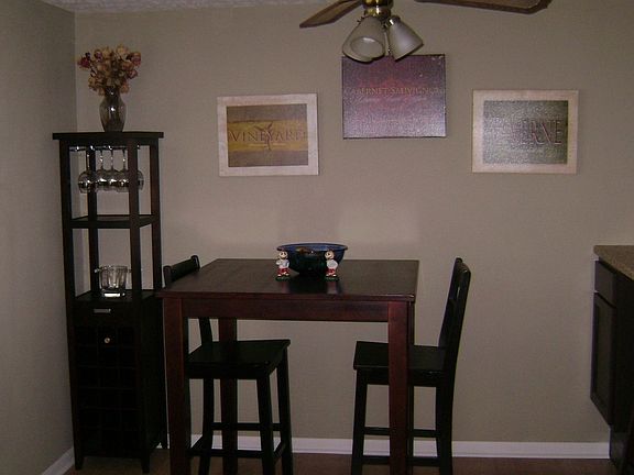 Eating Area/DR in Kitchen