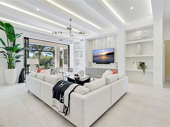 5th image of 3124 Livorno LN