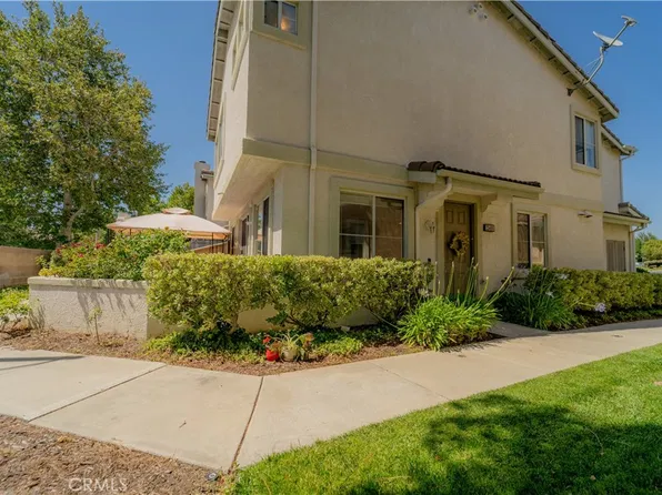 25409 Holly Beach Dr, Santa Clarita, CA 91350