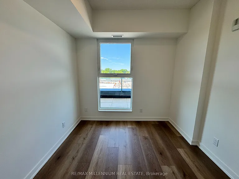 33 Erie Ave #513 — Photo 7