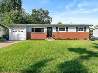 755 Redwing Dr, Florissant, MO