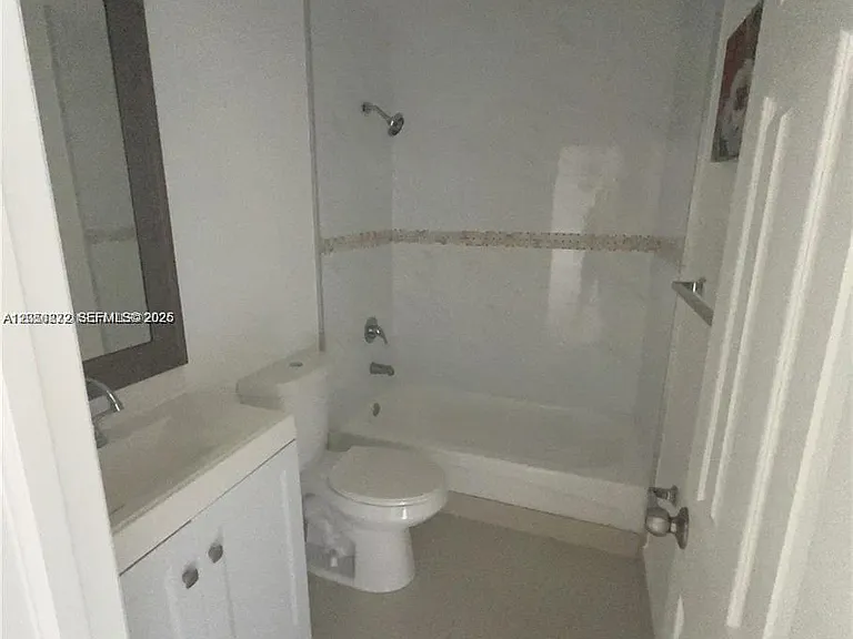 6970 NW 186th St #3-502 — Photo 10
