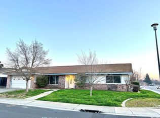 8700 Helix Ct, Elk Grove, CA 95624