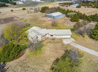 8381 Kansa Ln, Udall, KS 67146