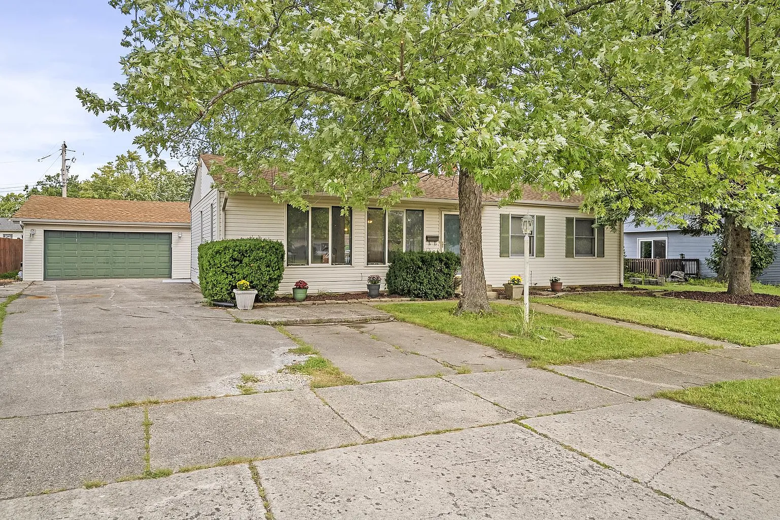 9320 Fairway Dr photo 1