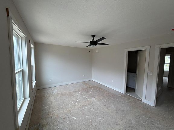 5th image of 706 Belle Ridge Loop #11