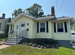 15 Orpington St, Hamden, CT 06517