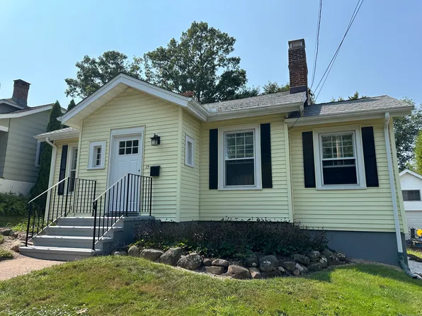 15 Orpington Street, Hamden, CT 06518