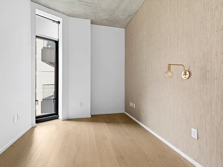 98 Front St #6P — Photo 10