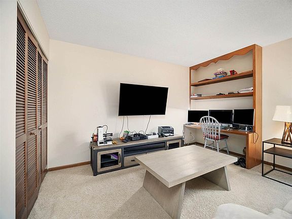 3rd image of 6319 Sawmill Woods Dr