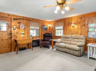 8 Spruce St, York, ME 03909