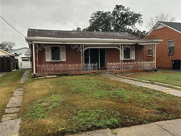 3rd image of 5550 Vermillion Blvd