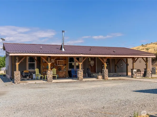 47 Barn Dance Drive, Pateros, WA 98846