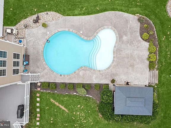 4th image of 12167 Fulton Estates Ct