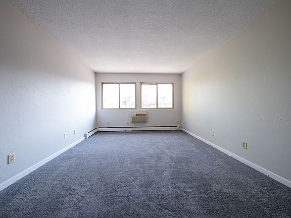 4th image of 814 11th Ave SE APT 306