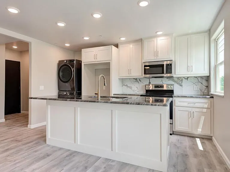222 S University Blvd #5 — Photo 11