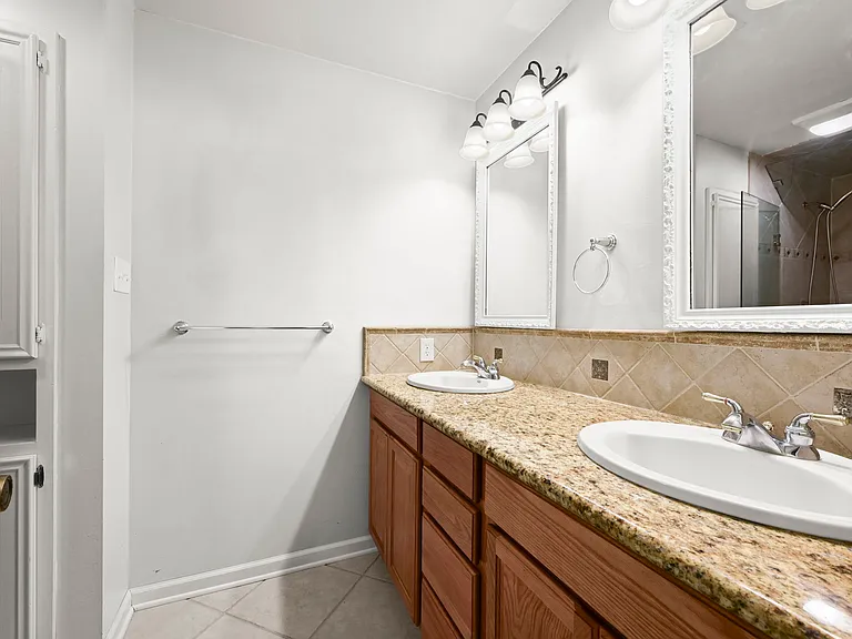 2626 Woodland Ridge Blvd — Photo 11
