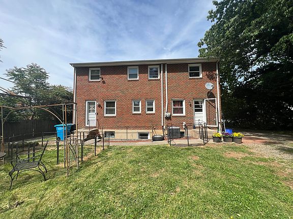 2nd image of 3234-3246 Courtland Rd NW #3234-3246