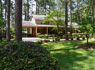200 Golf Crest Ln, Southern Pines, NC 28387
